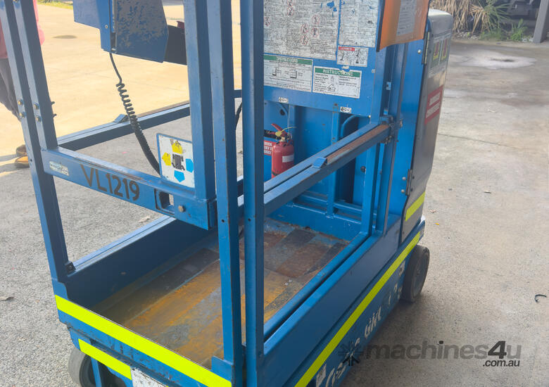 2015 Used Genie GRC12 Vertical Lift image 4