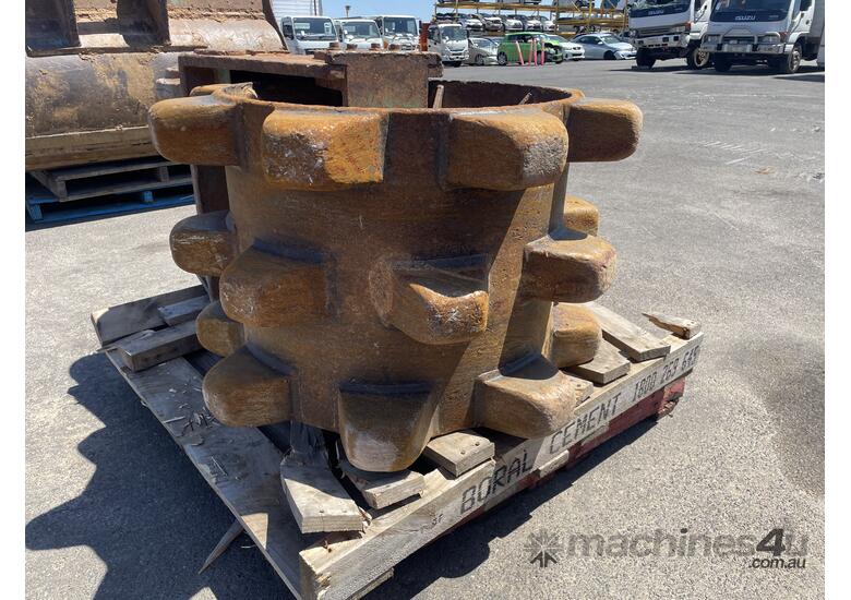 caption 600mm Pad-foot Roller Attachment