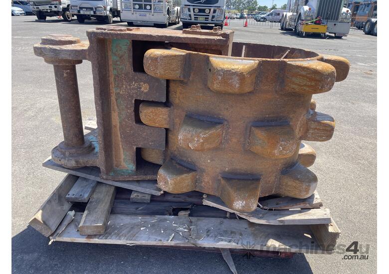 caption 600mm Pad-foot Roller Attachment