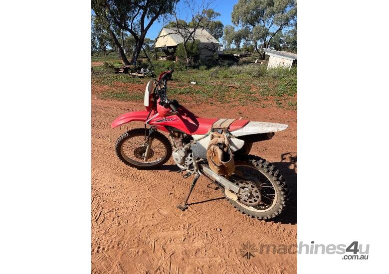 caption CRF 230F