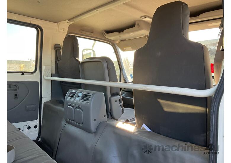 caption 2015 Hino 300 716 Crew Cab Table Top