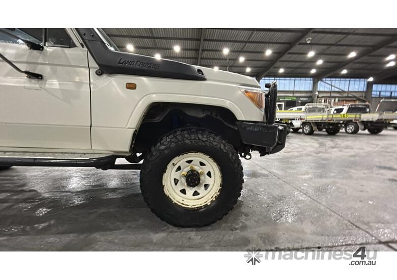 caption 2018 Toyota LandCruiser Workmate (4x4) Diesel Single Cab Ute (Ex-mine)