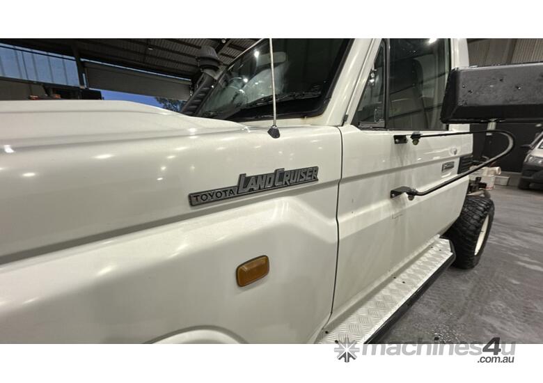 caption 2018 Toyota LandCruiser Workmate (4x4) Diesel Single Cab Ute (Ex-mine)