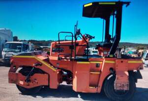 Sakai GW750-2 multi tyred roller , ex main roads NSW , 4,400 hrs ,