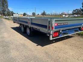 Brian James Trailers - picture0' - Click to enlarge