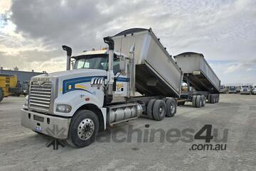 Mack 2015   Cmhr Trident