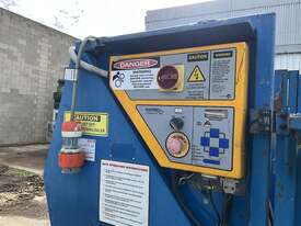 2006 3 Phase Autobaler - picture1' - Click to enlarge