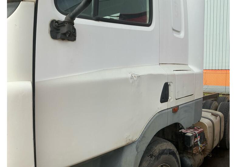caption 2007 DAF CF7585 Cab Chassis Day Cab