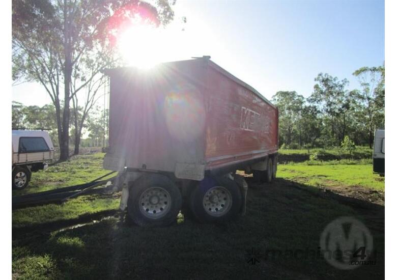 caption Hercules Quad Dog Trailer