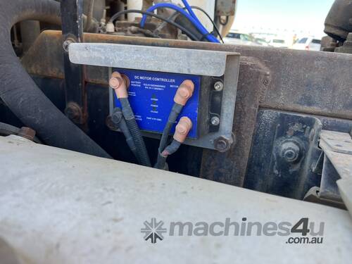 1999 Mack CH Tipper