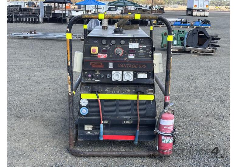 caption LINCOLN VANTAGE 575 DIESEL WELDER
