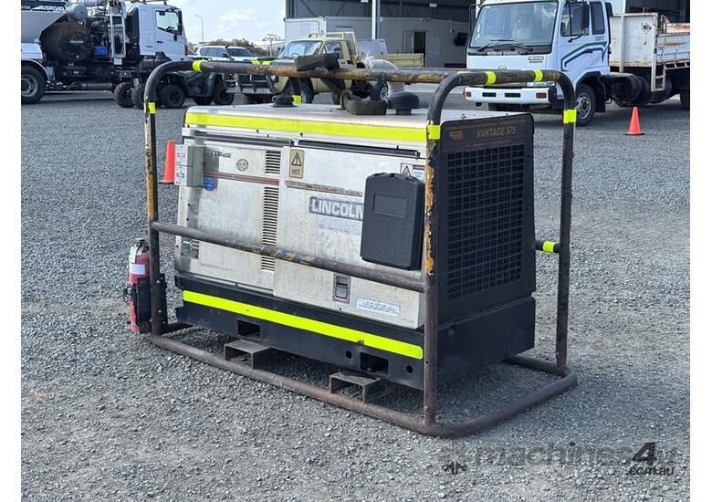 caption LINCOLN VANTAGE 575 DIESEL WELDER