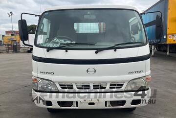 2006 Hino DUTRO Crane Truck (Table Top) 2006 Hino DUTRO Crane Truck (Table Top)