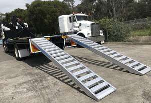 3.8m - 13Tonne Heavy Duty Rubber Track, Rubber Tyre Machinery Loading Ramps