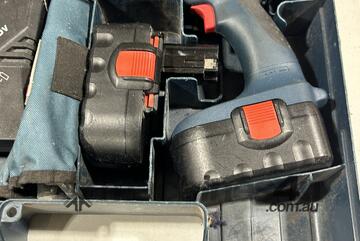 Bosch Cordless Drill includes 2x Batteries 1x Battery Charger