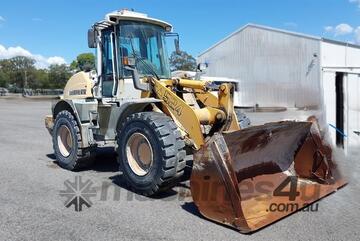Liebherr   L524 Wheel Loader