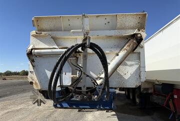 2011 HAULMARK R/T LEAD SIDE TIPPER