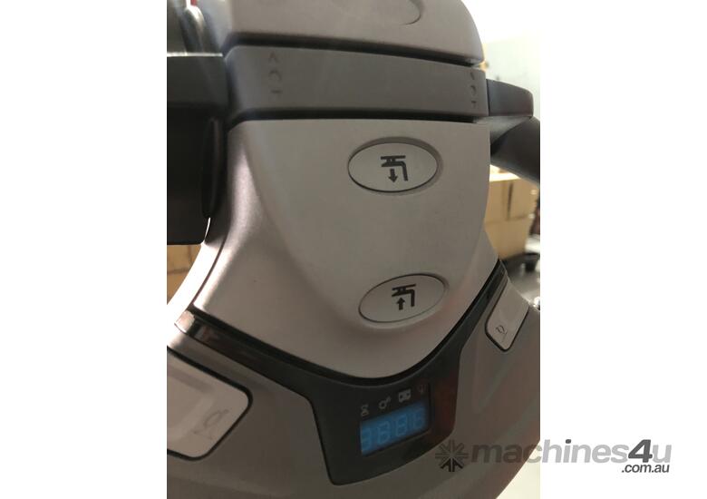 Pedestrian Lowlifter Truck / Electronic Pallet Jack