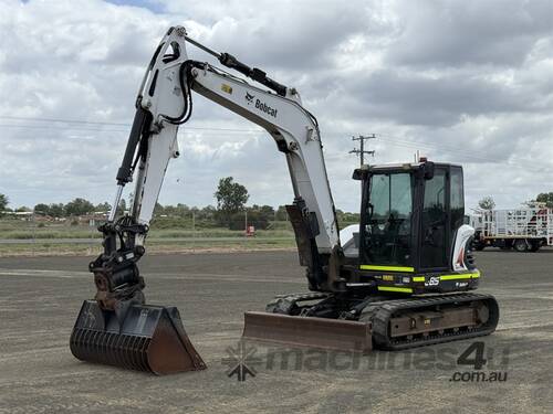 2019 BOBCAT E85-R EXCAVATOR WITH ATTACHMENTS