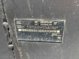 Caterpillar CB-224E Vibratory Smooth Drum Roller - picture0' - Click to enlarge