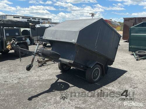 1980 Homemade 00TRLR Single Axle Enclosed Box Trailer