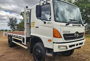 Hino GT1322 500 Series 4x4 Traytop Truck. Ex Govt.