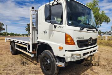 Hino GT1322 500 Series 4x4 Traytop Truck. Ex Govt.
