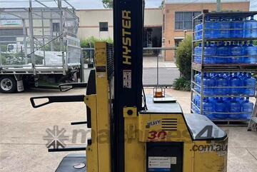 2005 Yale R30XMS2 (Electric Stock Picker)