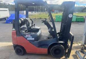 Toyota 2011   328GF18