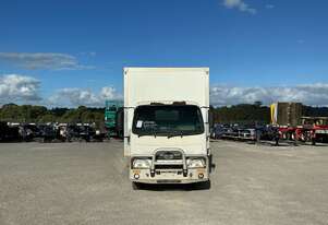 Hino 2012   300 616 Pantech