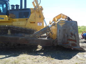 Komatsu D475A-5EO - picture1' - Click to enlarge