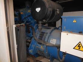 380kva fg wilsoon ,perkins engine - picture1' - Click to enlarge