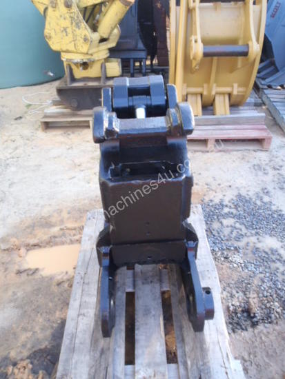 caption Tilt Hitch JB QHT40 Suit 30 Ton