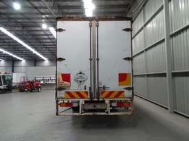 Sterling LT7500 Curtainsider Truck - picture2' - Click to enlarge