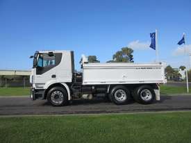 Iveco Stralis AT450 Tipper Truck - picture2' - Click to enlarge