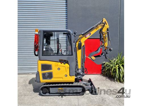 1.8T Mini Excavator AE18SE-II w/ Hydraulic Quick Hitch, Expandable Tracks + Dozer Blade!