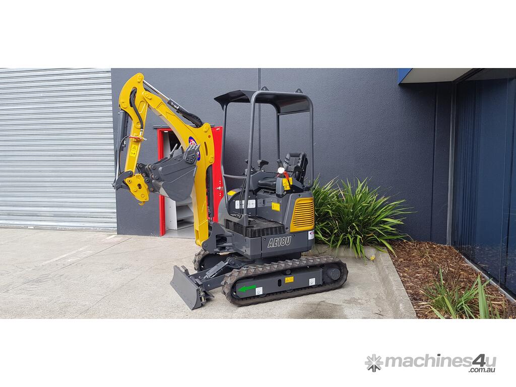 New 2019 active machinery EXCAVATOR WITH HYD QUICK HITCH EXPANDABLE