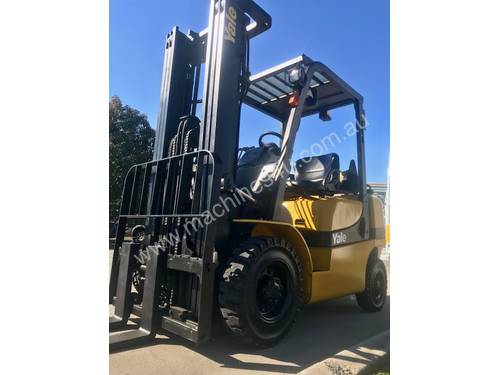 Yale -Very Low Hour 2.5 Tonne Container Mast Forklift - Hire