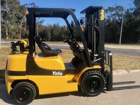 Yale -Very Low Hour 2.5 Tonne Container Mast Forklift - Hire - picture0' - Click to enlarge
