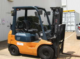 Toyota Forklift - Low Kilometres, - picture1' - Click to enlarge
