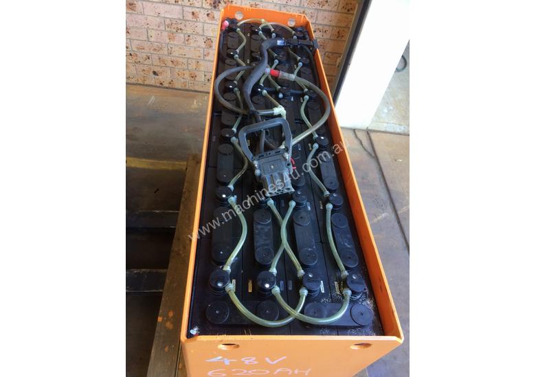 Solar Battery black top !!! Lead Acid Traction currently 48V 620 AH like new Condition Best For Home