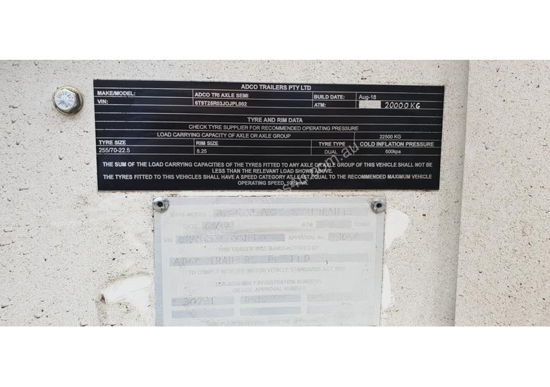 caption ADCO Tag Tag/Plant(with ramps) Trailer