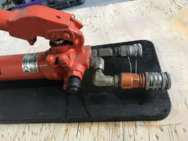 Holmatro Hydraulic Hand Pump Double Acting Two Speed Porta Power - picture0' - Click to enlarge