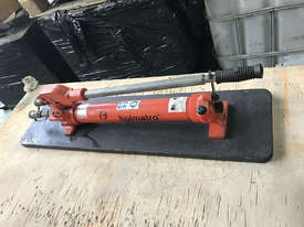 Holmatro Hydraulic Hand Pump Double Acting Two Speed Porta Power - picture2' - Click to enlarge