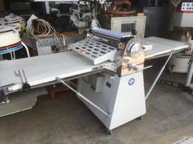 PASTRY (DOUGH) SHEETER (CARLYLE) - picture0' - Click to enlarge