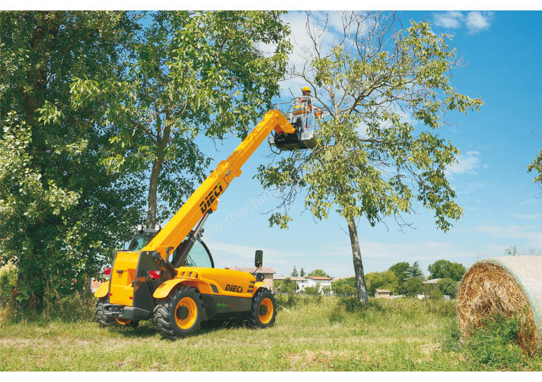 caption Mini Agri 25.6 - 2.5T / 5.78 Reach Telehandler - HIRE NOW!