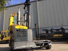 4T Multi-directional Forklift - picture2' - Click to enlarge