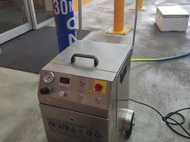 Dry Ice Machine - picture0' - Click to enlarge