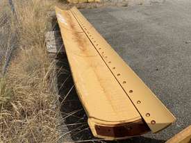 CAT 16G/H GRADER BLADE - picture0' - Click to enlarge