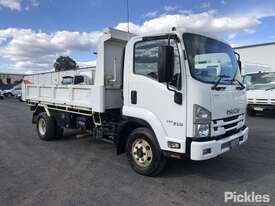 2020 Isuzu FRR 107-210 - picture0' - Click to enlarge